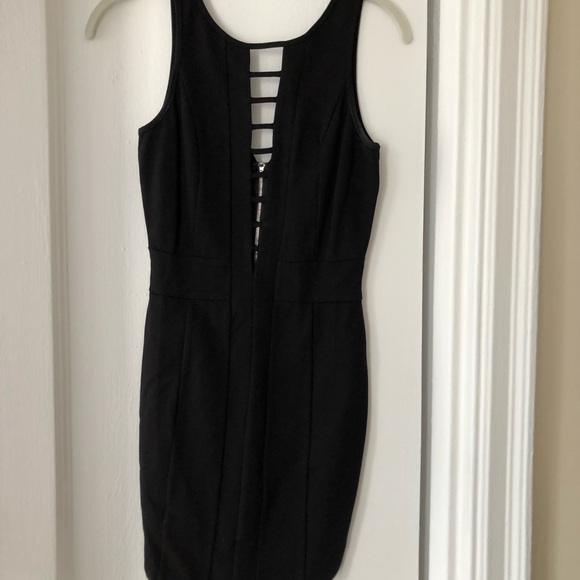 Black mini dress - Picture 3 of 4